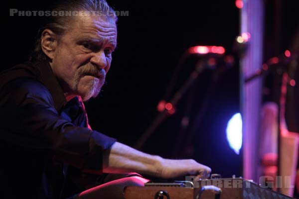 SWANS - 2015-05-29 - NIMES - Paloma - Grande Salle - 